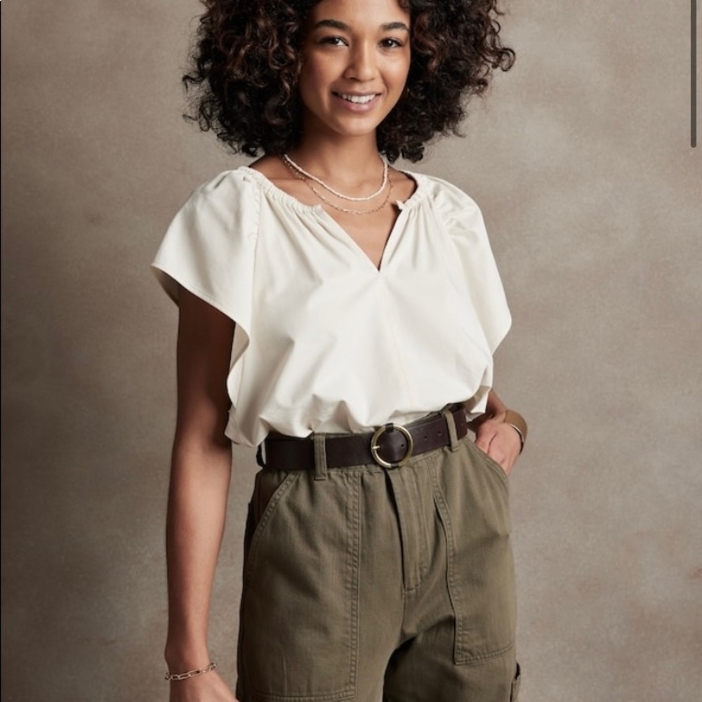 NWT BANANA REPUBLIC FLUTTER SLEEVE BLOUSE